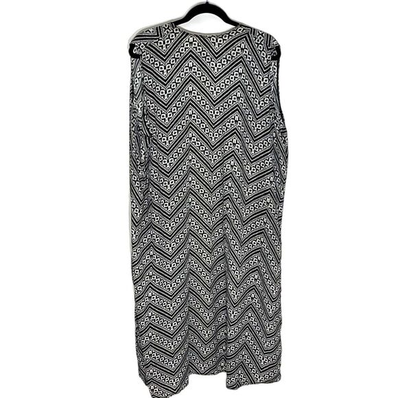 LuLaRoe Kimono Vest Black White Patterned Size XL - Picture 3 of 6